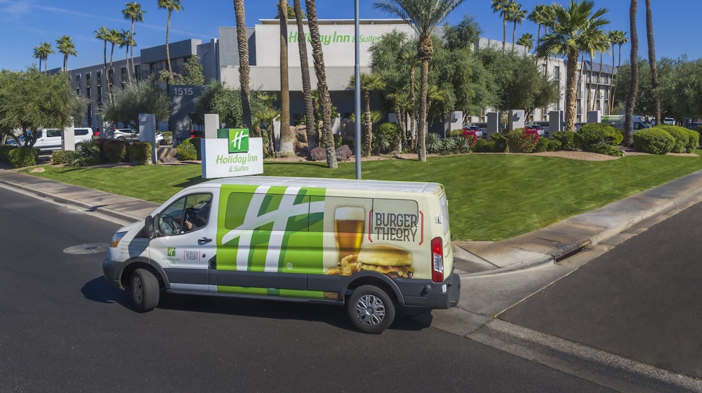 Holiday Inn & Suites Phoenix Airport North by IHG - photo 48