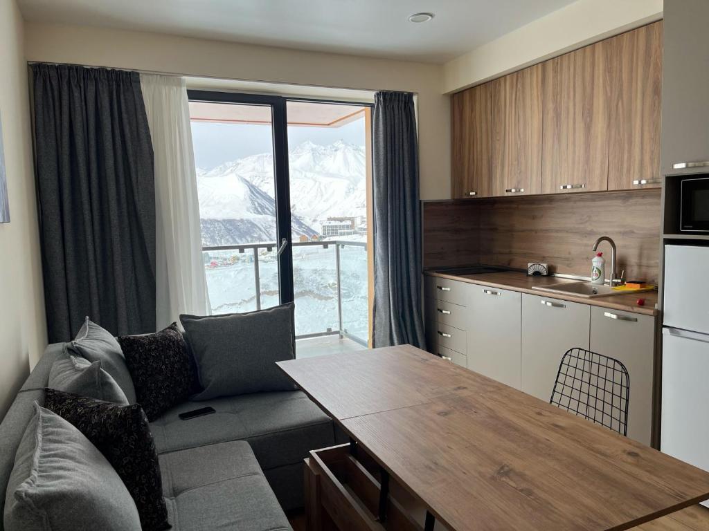 Delux apartment for 6 guest new gudauri