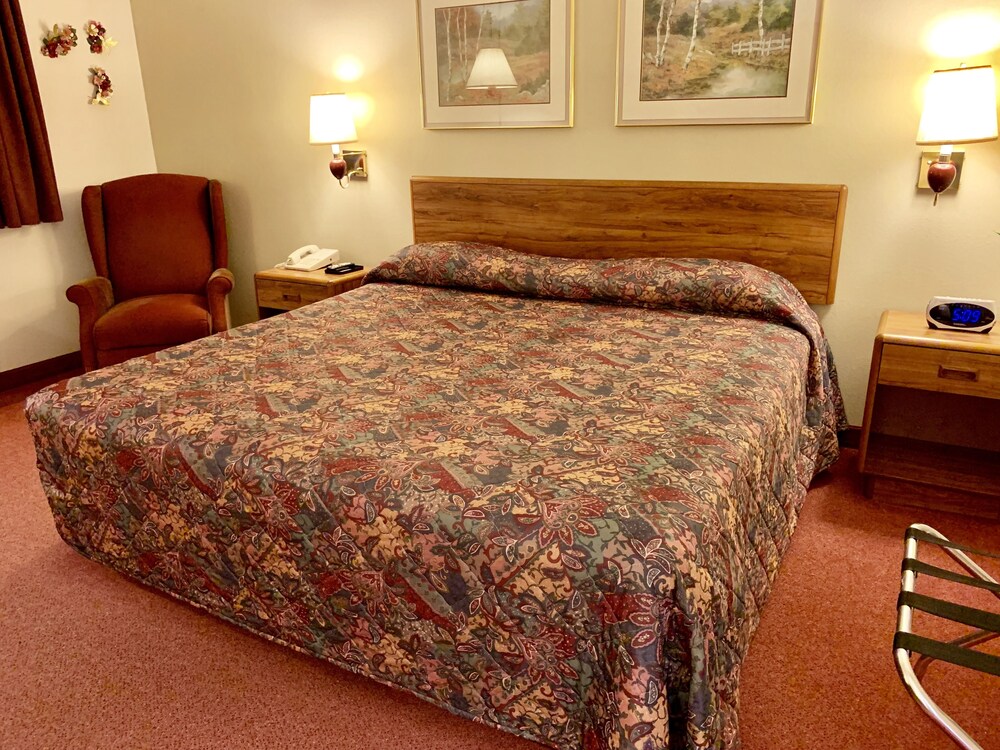 Countryside Motel - photo 12