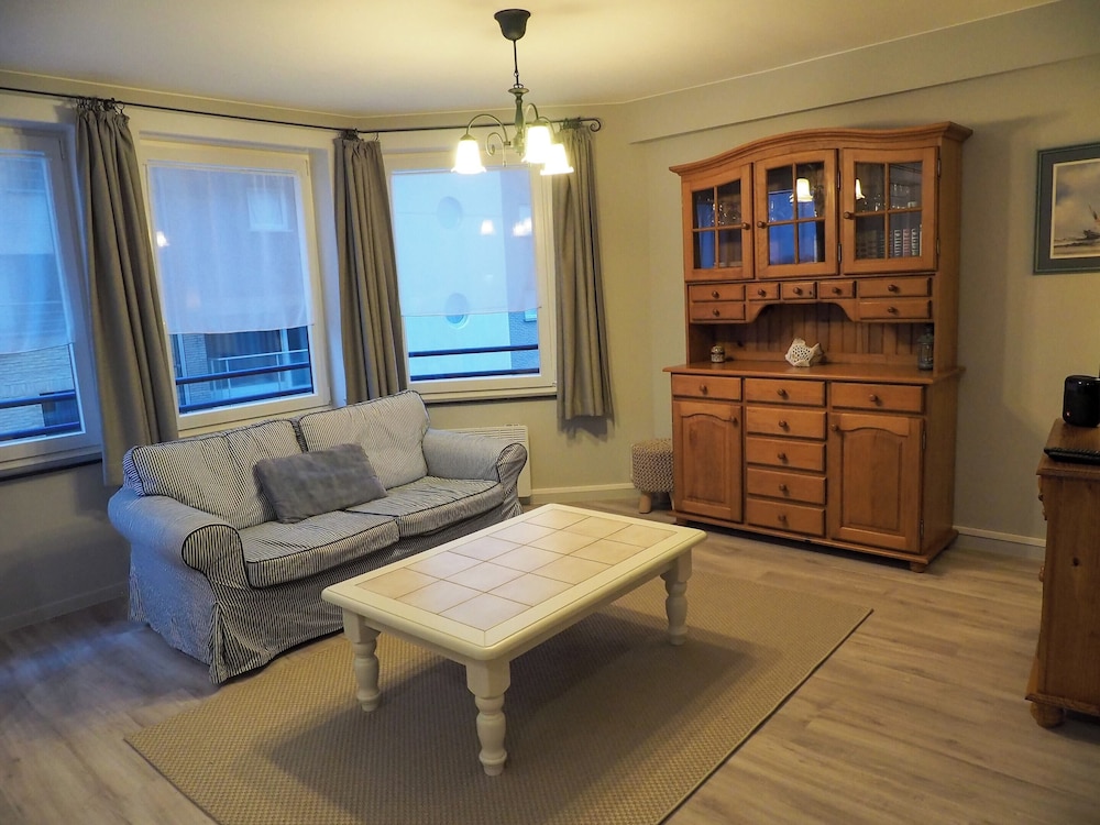 Apartment in Blankenberge near the Beach — 4-Star Luxury Hotel in Blankenberge, Belgium