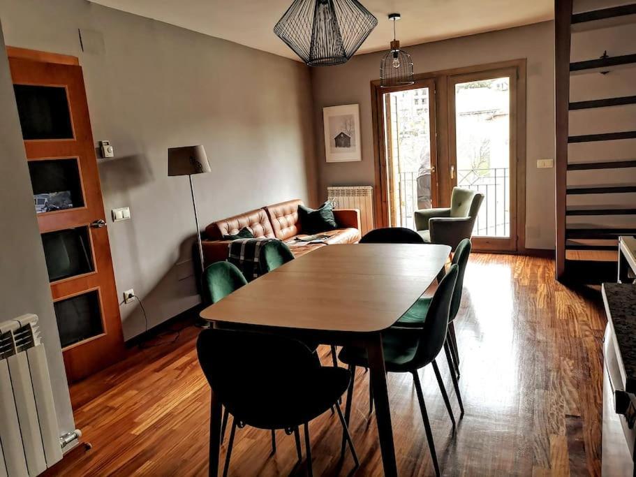 Duplex Espectacular En El Centro de Camprodon. in Camprodon, Spain