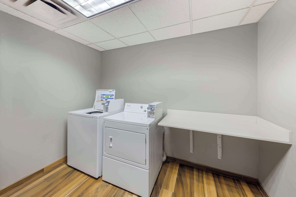 Best Western Plus Midwest City Inn & Suites - photo 26