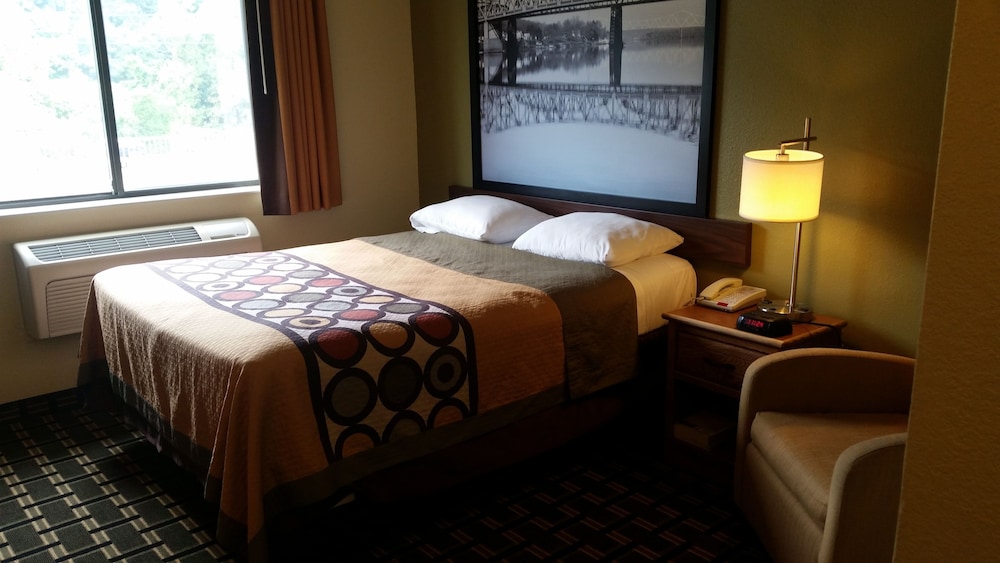 Super 8 by Wyndham Wheeling WV - photo 9