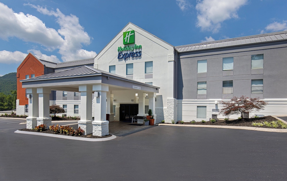 Holiday Inn Express & Suites Kimball by IHG - featured photo