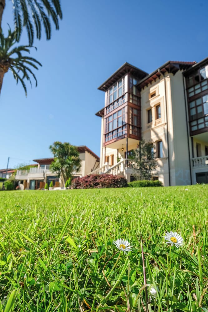 Hotel El Indiana - carbon neutral hotel in Llanes