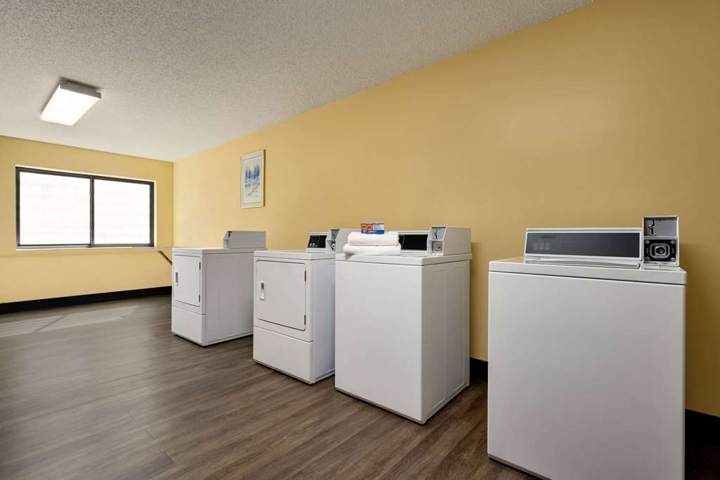 Days Inn by Wyndham Carbondale - photo 29