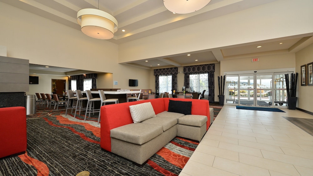 Holiday Inn Express Boston Milford by IHG - photo 46