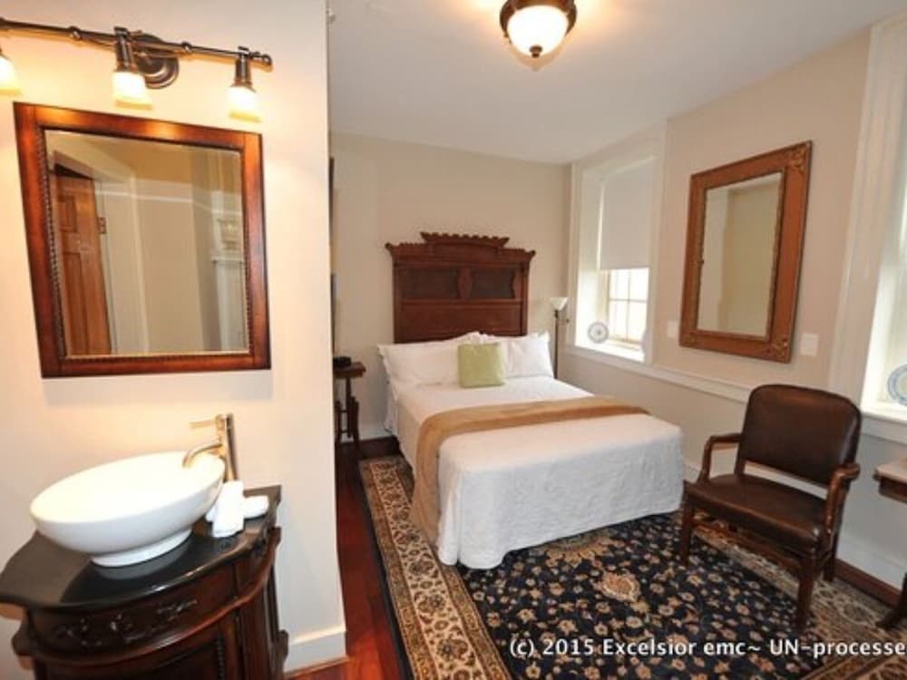 Inn at Springfield Manor - photo 9