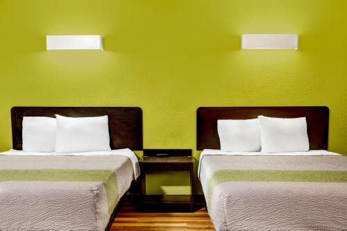 Shadeland Inn - photo 18