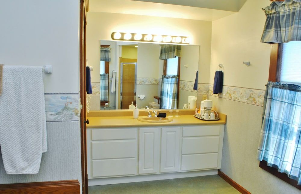 Arbor Hill Inn - photo 3
