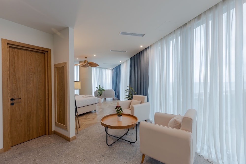 MiraMar Luxury Residences — Batumi — photo 5