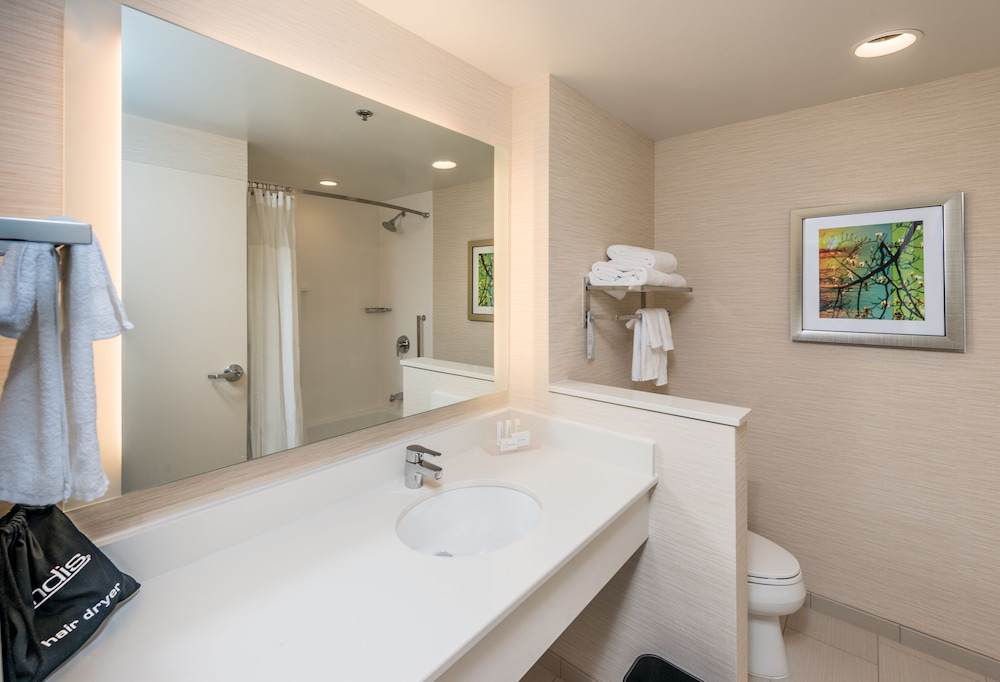 Fairfield by Marriott Inn & Suites Plymouth White Mountains - photo 23