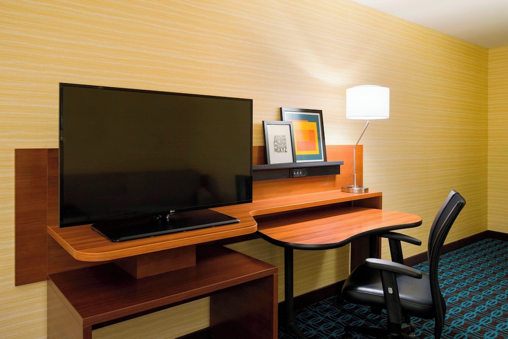 Fairfield Inn & Suites by Marriott Paramus - photo 13