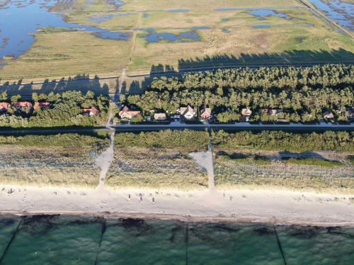 Am Strand — carbon neutral stay, Wustrow