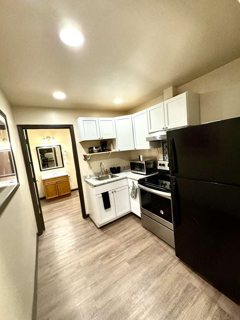 Americas Best Value Inn Marquette - photo 40