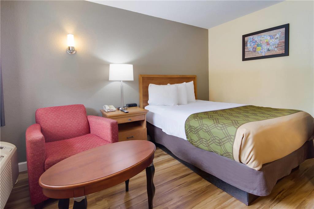 Econo Lodge Battleboro Rocky Mount I 95 - photo 6