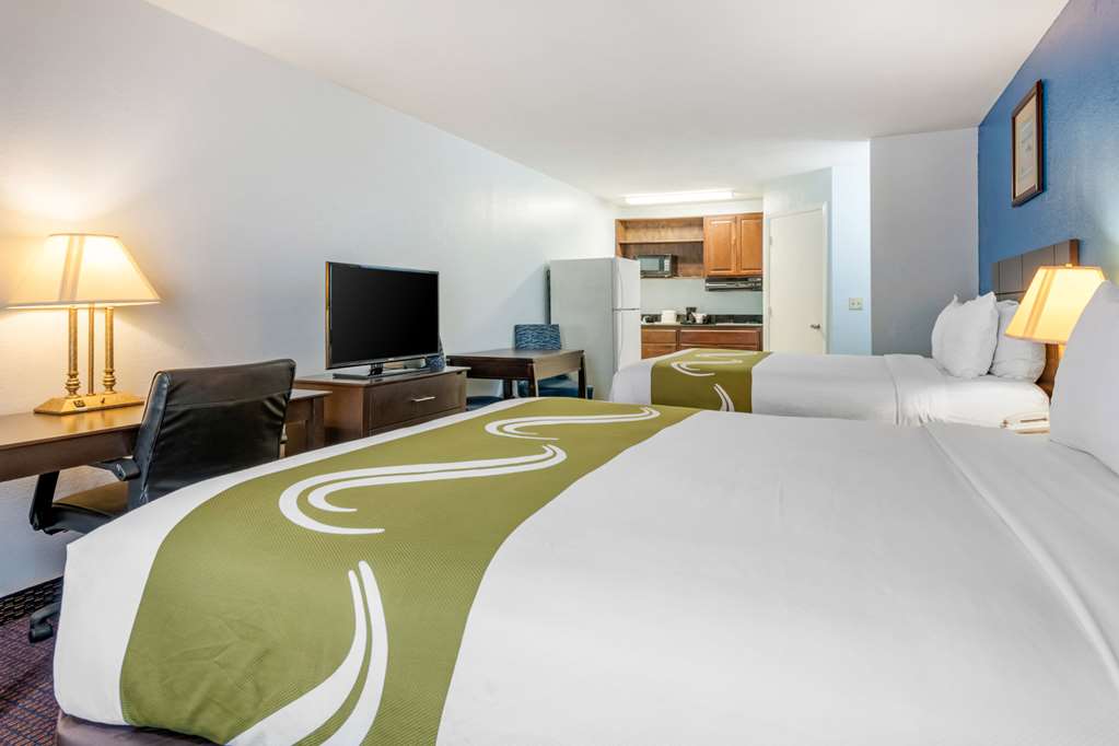 Quality Inn Sarasota North Near Lido Key Beach - photo 36