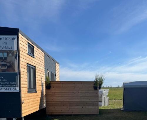 Tinyhaus Elbers - carbon neutral hotel in Unknown City