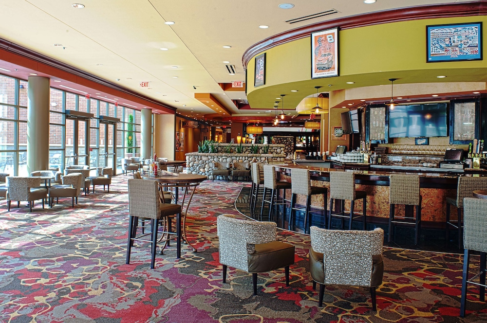 Embassy Suites by Hilton Charlotte Concord Golf Resort & Spa - photo 82