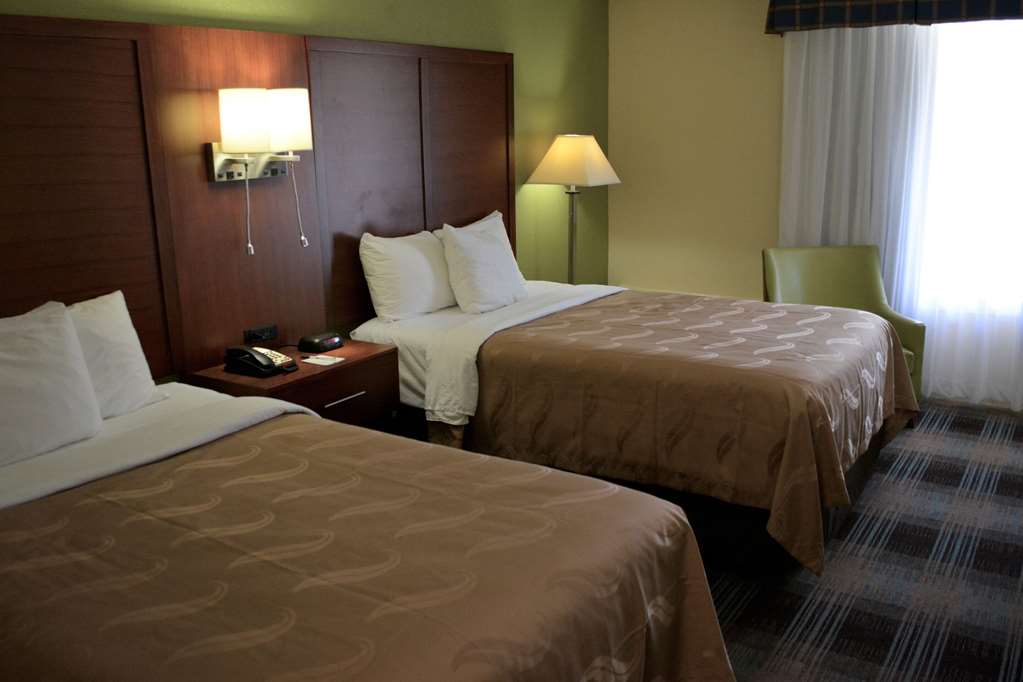Quality Inn Savannah Midtown - photo 10