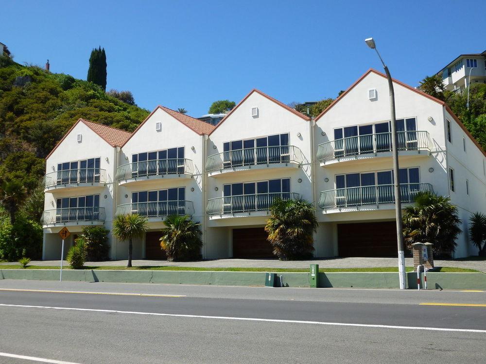 Breakwater Apartments Napier — 4-Star Luxury Hotel in Napier, New Zealand