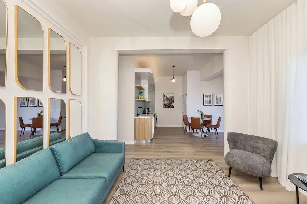 On the Beach in Camps Bay fully equipped 2 bedroom apartment