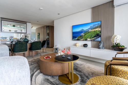 Bantry Alanda Modern Apt in Bantry Bay with views