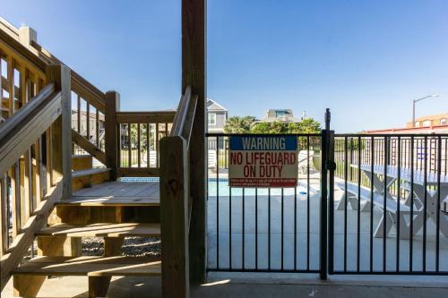 The Treasure Chest by Oak Island Accommodations - photo 22