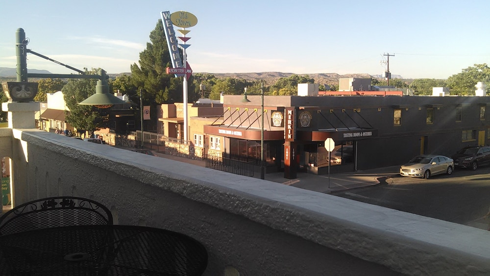 Cottonwood Hotel - photo 84