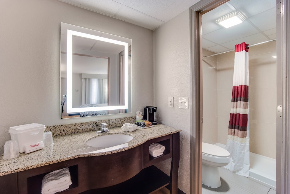 Red Roof Inn St George SC - photo 24