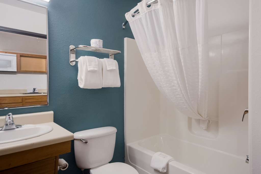WoodSpring Suites Augusta Fort Eisenhower - photo 25
