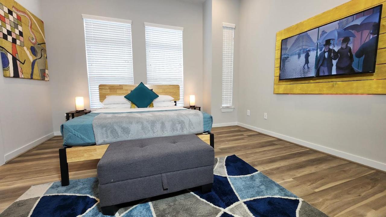 Galleria Premium 3 Story Home Sleeps 8 — 4-Star Luxury Hotel in Houston, United States