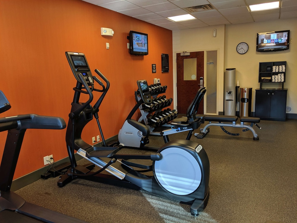 Hampton Inn & Suites Cincinnati Union Center - photo 41