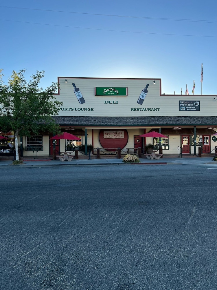 Granzella's Inn - photo 26