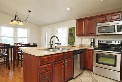 This Is It by Oak Island Accommodations - photo 25