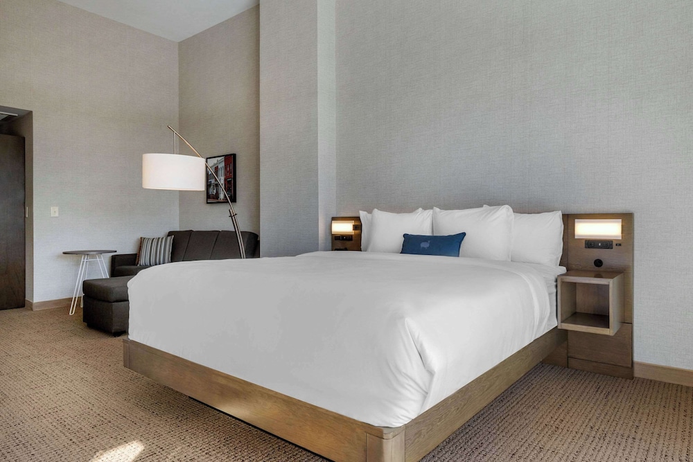 Cambria Hotel West Orange - photo 38