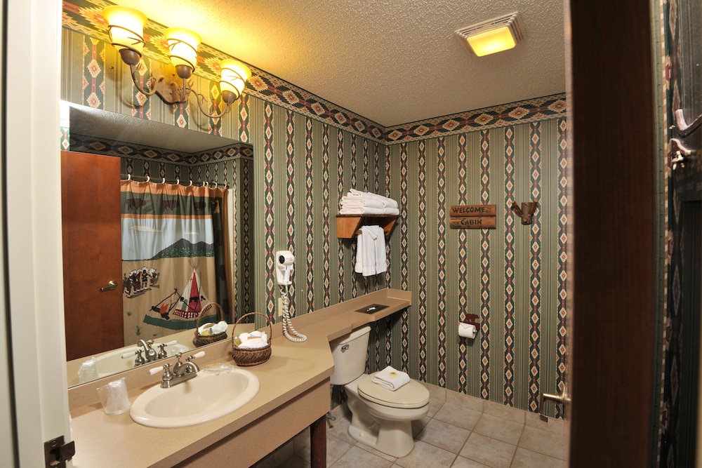 Cedar Creek Hotel Wausau Rothschild - photo 20