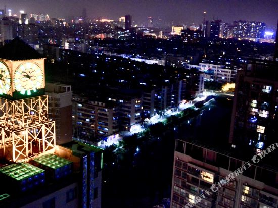 Vincent in Nanchang, People's Republic of China