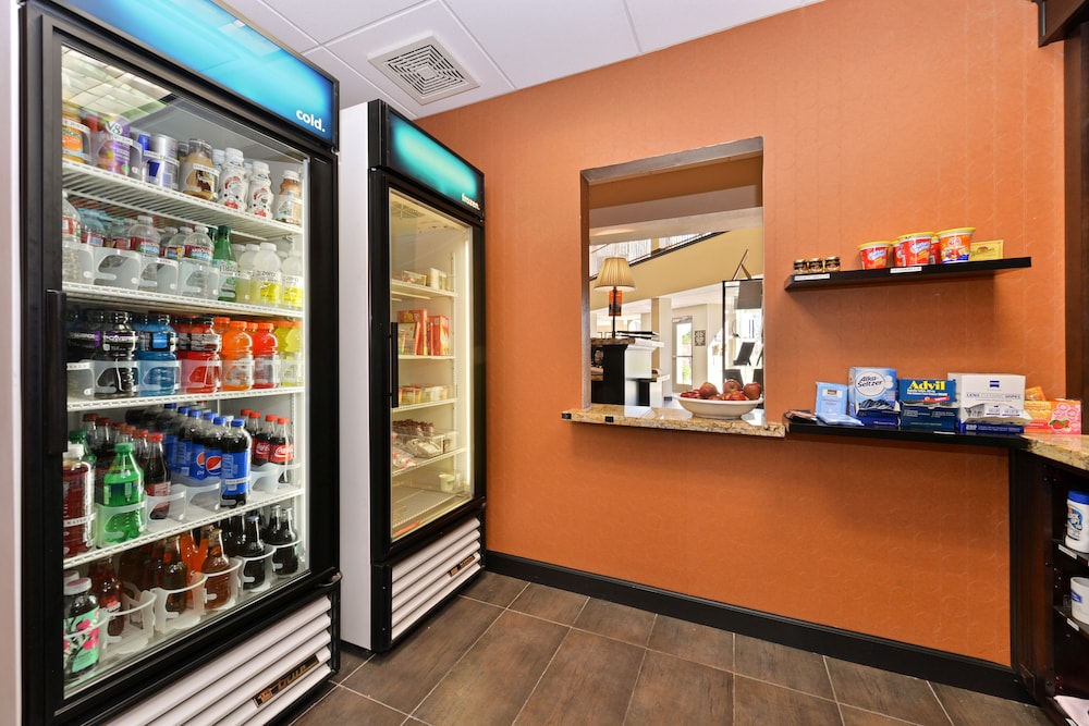 Hampton Inn & Suites Phoenix Gilbert - photo 60