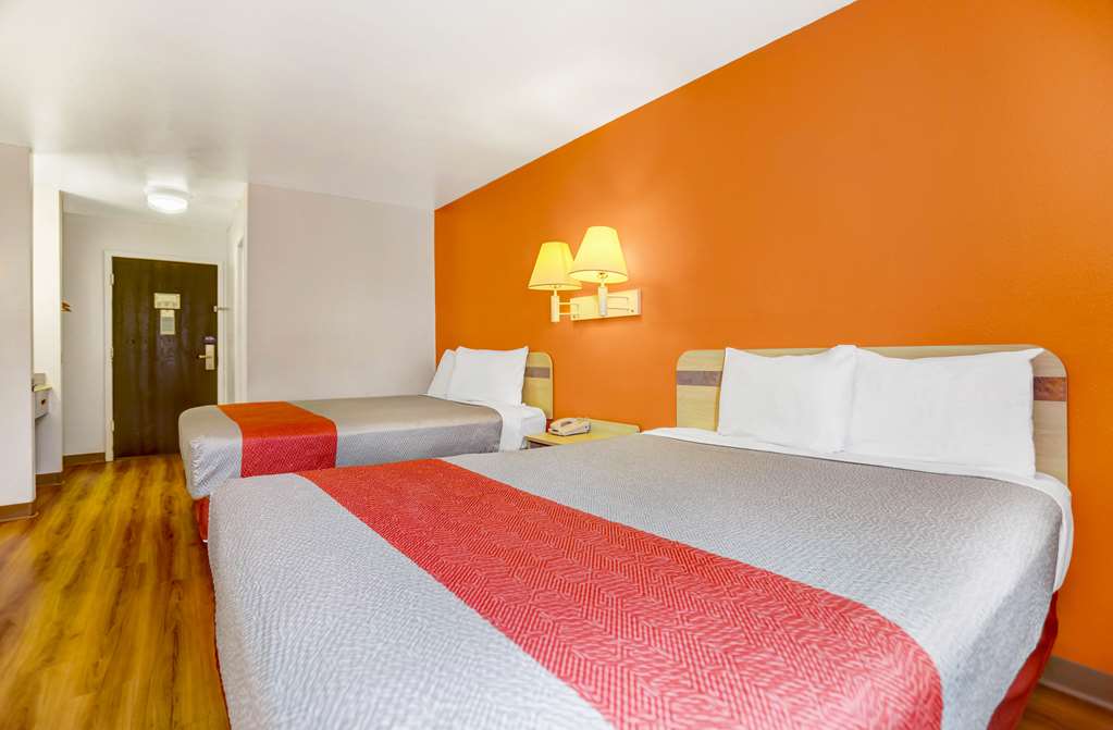 Motel 6 Espanola NM - photo 17
