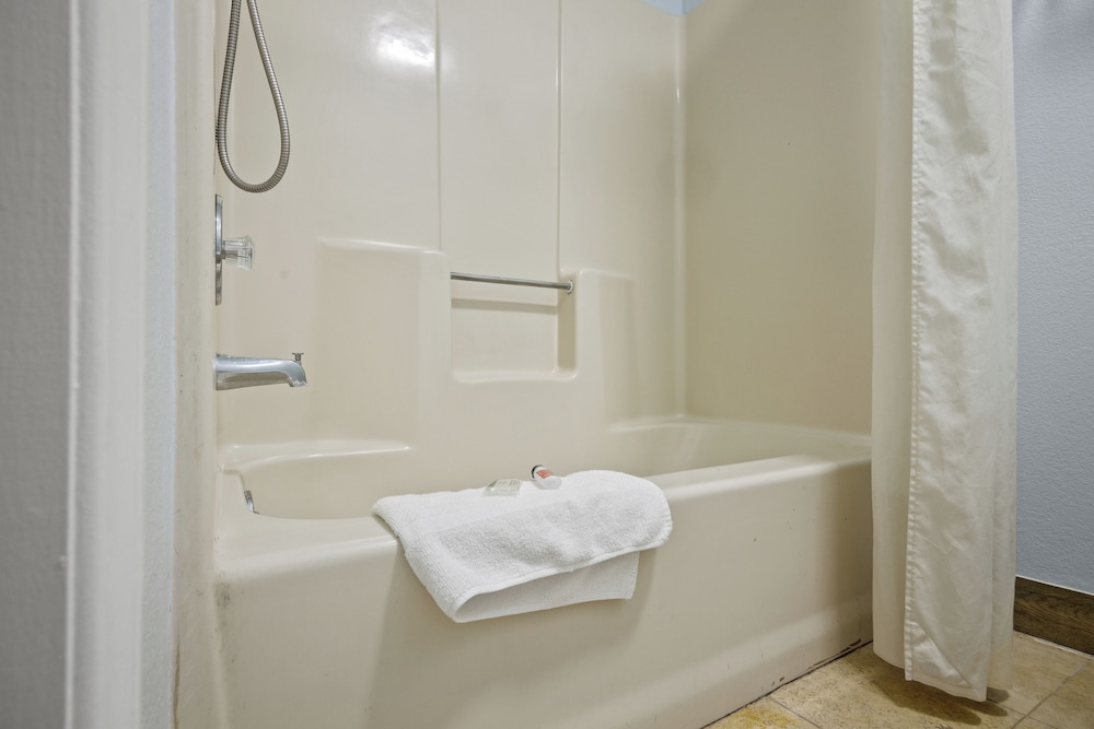 Sol Springs Inn - photo 20