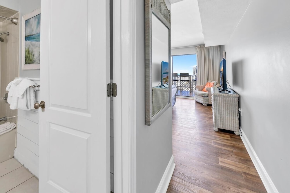 Regency Towers 1204 - photo 35