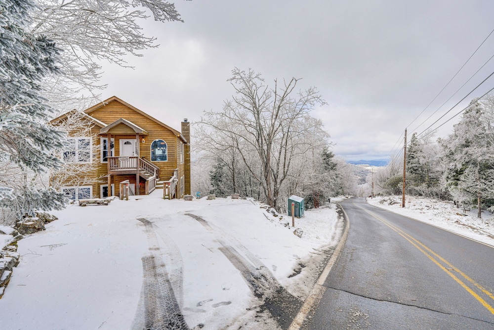 2 Mi to Ski Resort: Beech Mtn Home w Fire Pit - photo 35