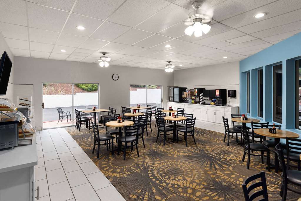 Days Inn by Wyndham Williams - photo 38