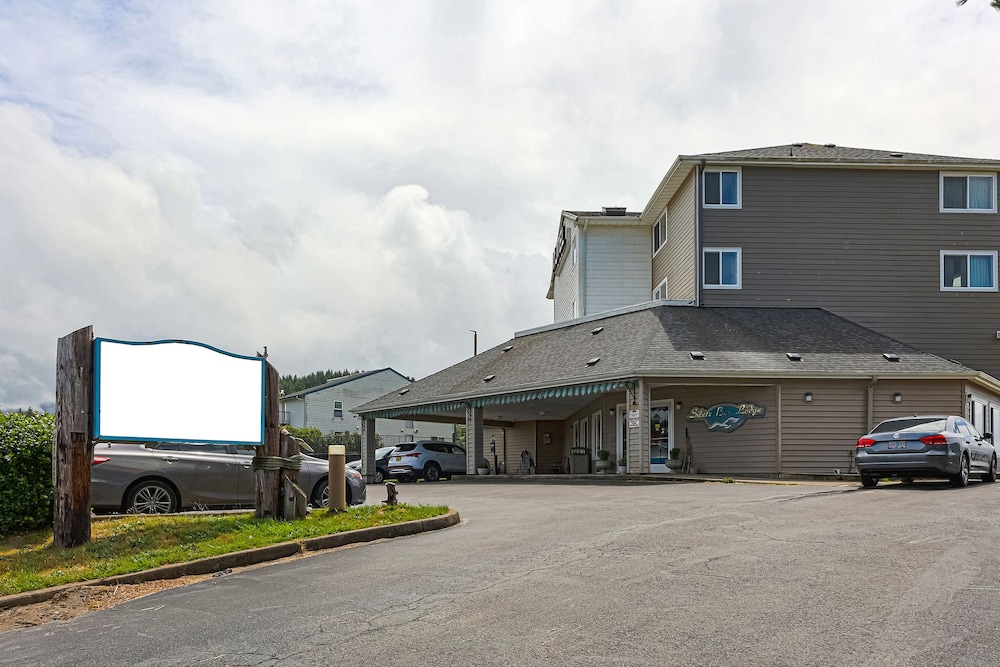 Siletz Bay Beachfront Hotel by OYO Lincoln City - photo 109
