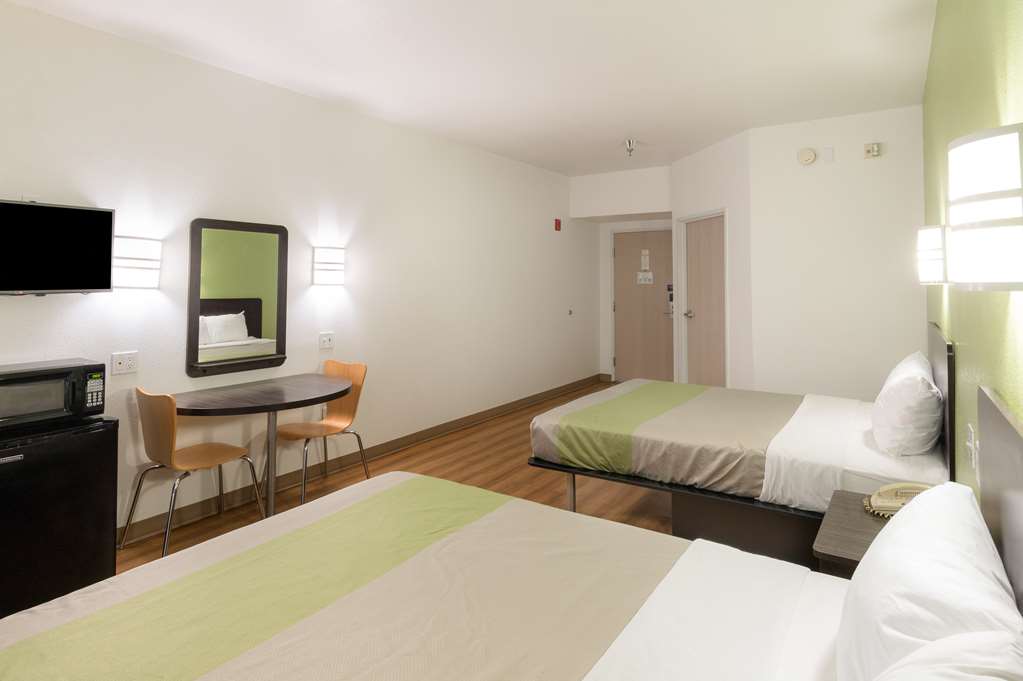 Motel 6 Hillsboro TX - photo 24