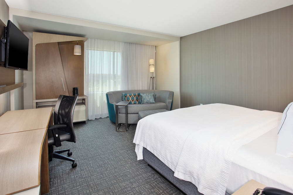 Courtyard by Marriott Dallas Flower Mound - photo 12