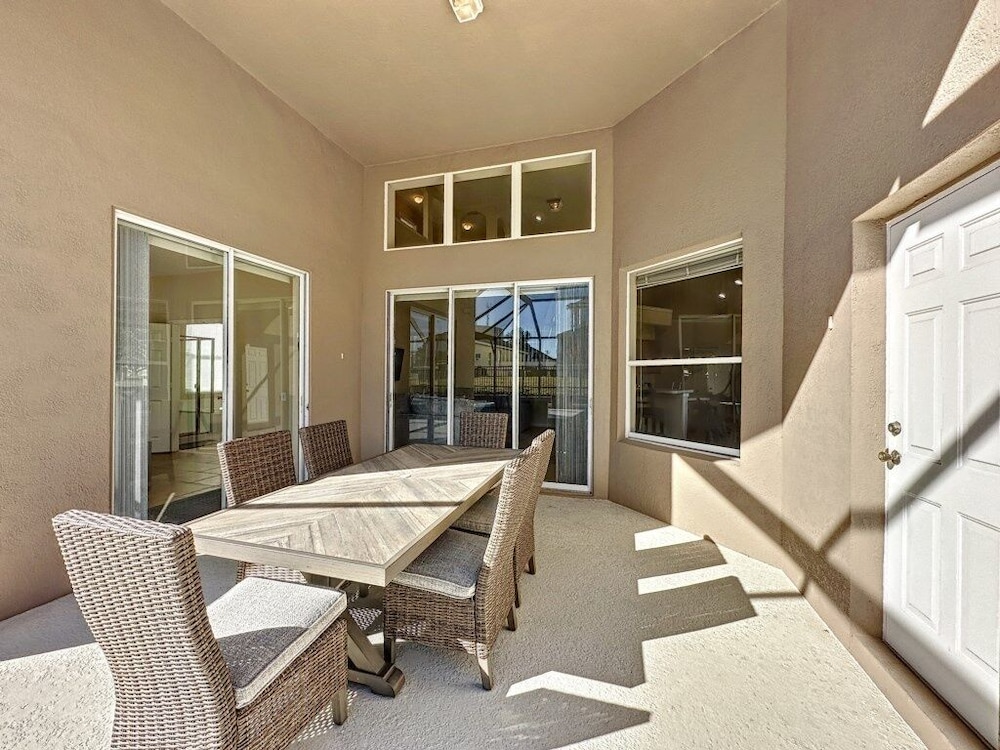 Luxury 6bd 3.5ba Pool Home In Windsor Palms Resort 6 Bedroom Villa by RedAwning - photo 45