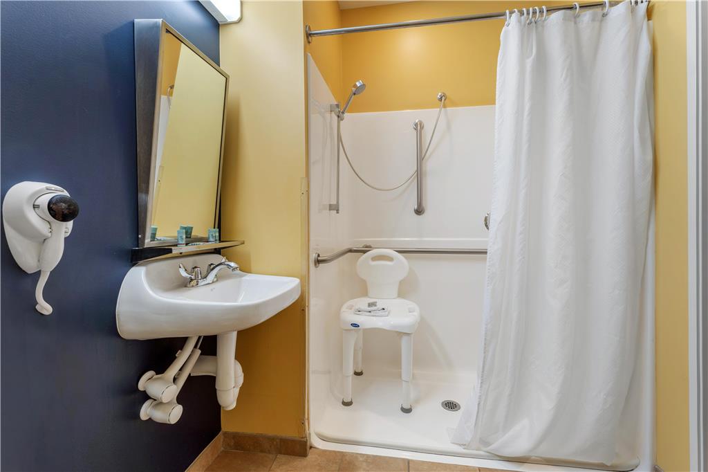SureStay Plus Hotel by Best Western Keyser - photo 25