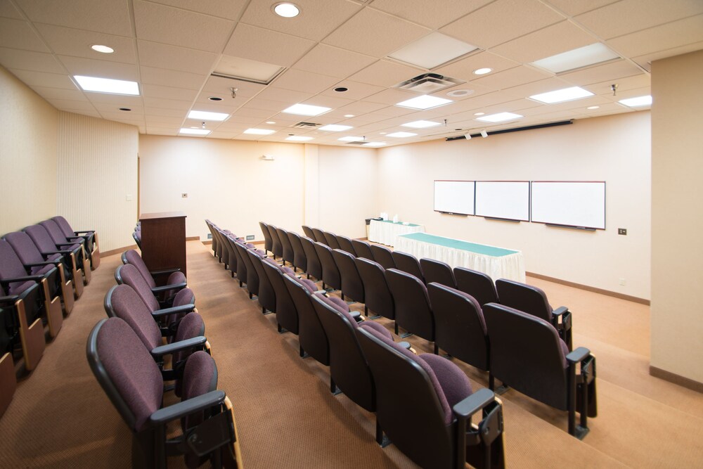 Crossroads Hotel at Huron Event Center - photo 21